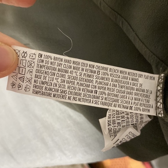 Forever 21  buttoned dress - Picture 5 of 7